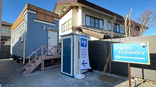 Smart check-in with a remote lock.