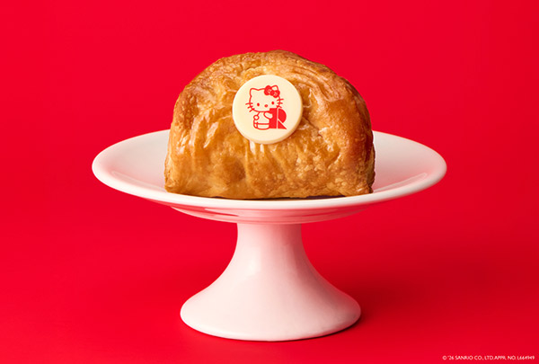 Freshly baked custard apple pie (Hello Kitty)